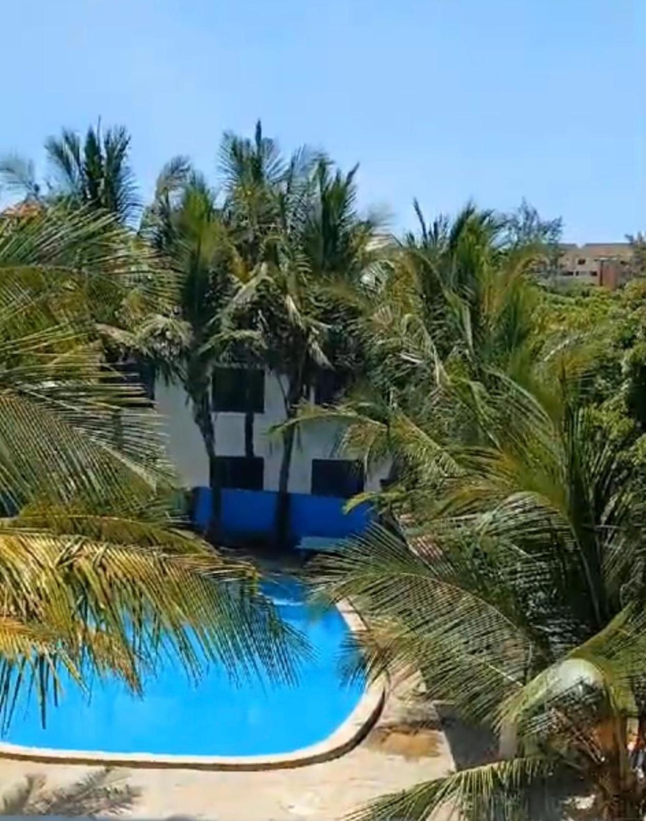 Bedroom Diani Beach Exterior photo